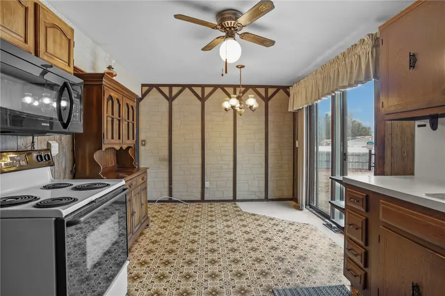 142 Stoneham Drive, Woonsocket, RI 02895 - Image #3