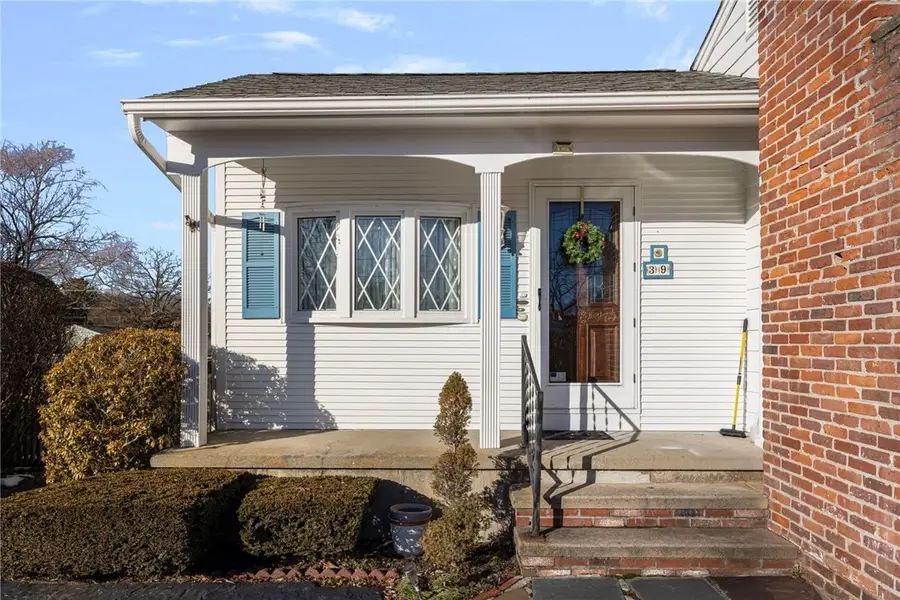 39 Holiday Avenue, Warwick, RI 02888 - Image #3