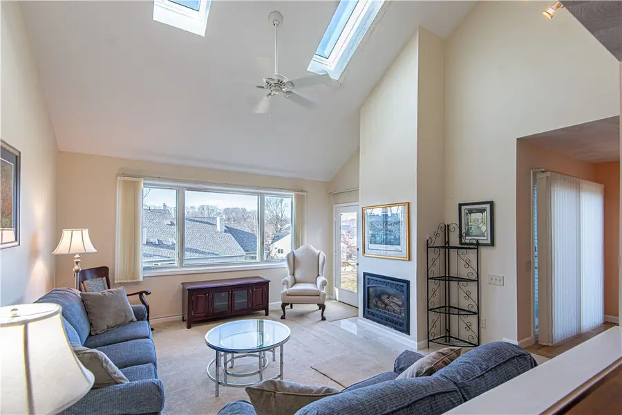 87 Nipmuc Trail #D, North Providence, RI 02904 - Image #2