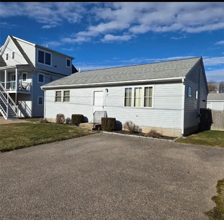 39 Elizabeth Road, Narragansett, RI 02882 - Image #2