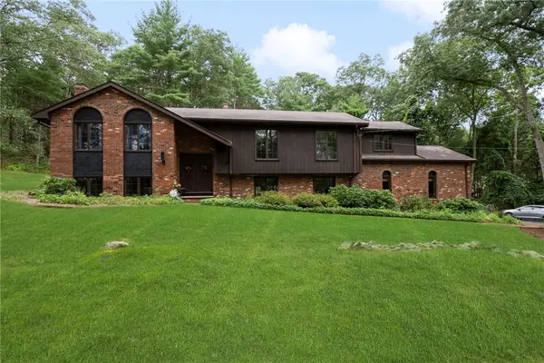 28 Weaver Hill Road, West Greenwich, RI 02817