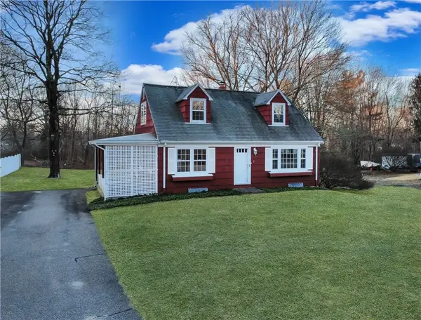 5 Maple Court, Hopkinton, RI 02804
