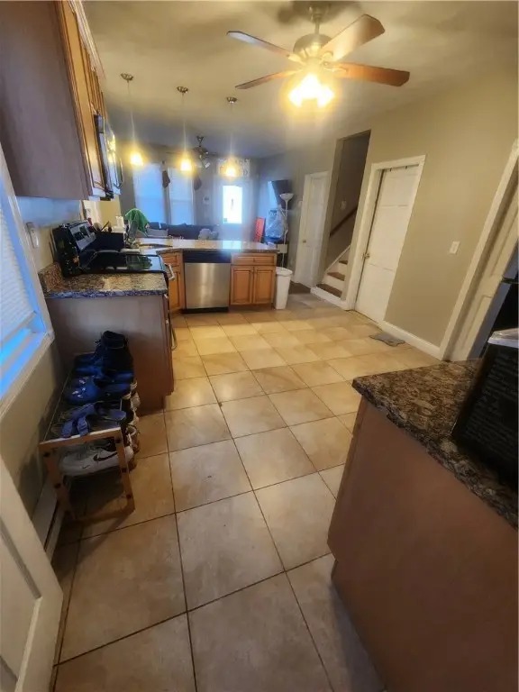 73 Radcliffe Avenue, Providence, RI 02908 - Image #3