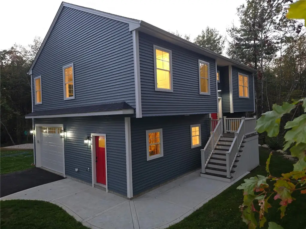 955 Chopmist Hill Road, Scituate, RI 02857 - Image #1