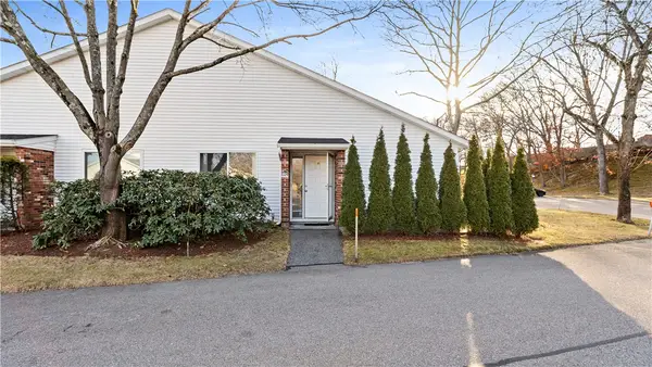 892 Halifax Drive, Warwick, RI 02886