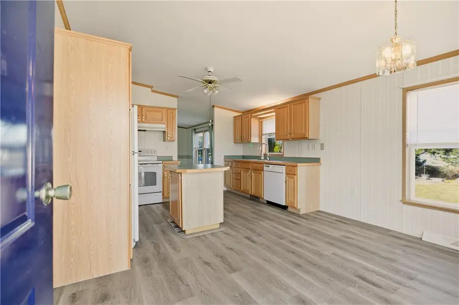 35 Cathy Circle, Portsmouth, RI 02871 - Image #3