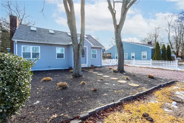 40 Lane, Warwick, RI 02888