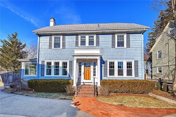 7 Angell Court, Providence, RI 02906