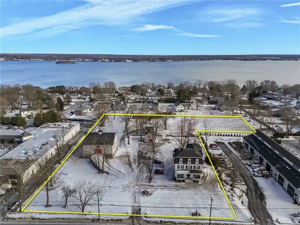 2967 East Main Road, Portsmouth, RI 02871