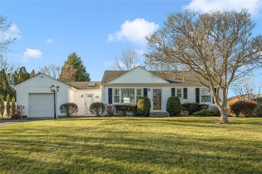 415 Wapping Road, Portsmouth, RI 02871 - Image #3