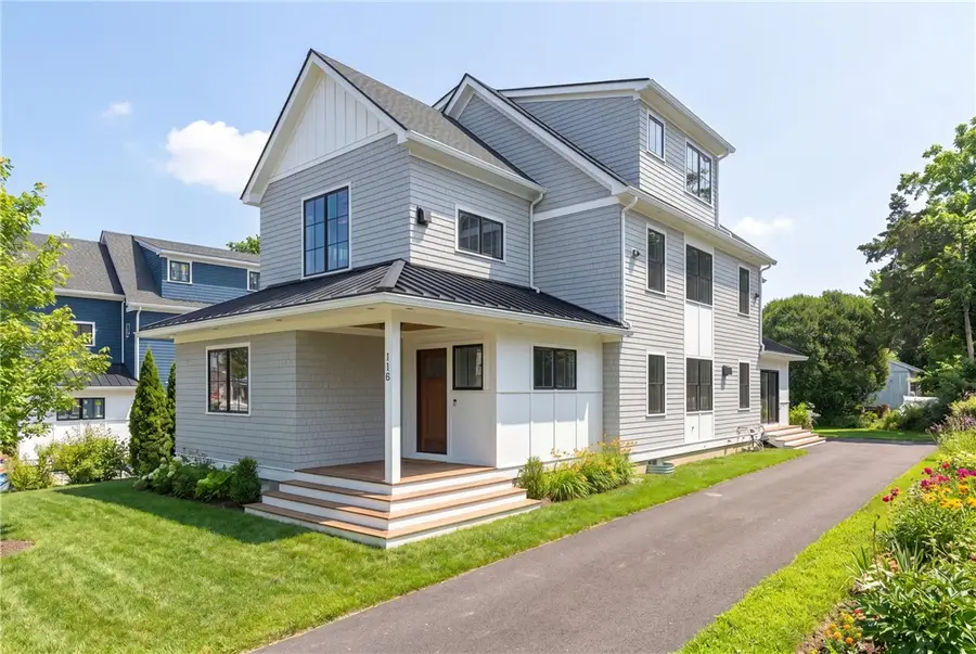 118 Newport Avenue, Middletown, RI 02842 - #2