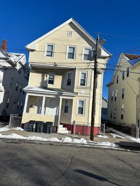 18 NW Geneva Street, Providence, RI 02908