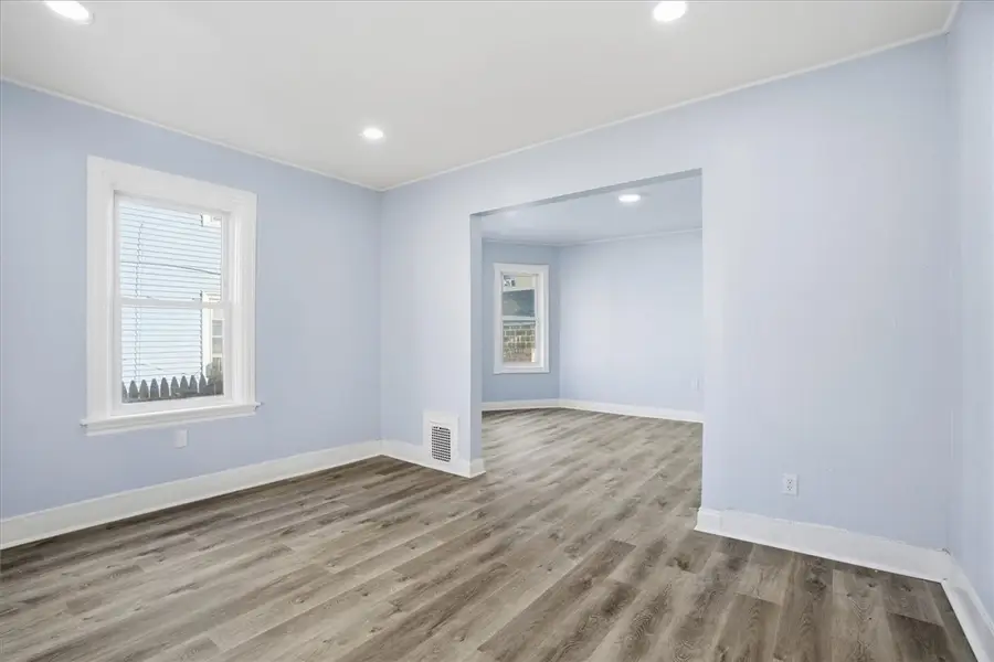 24 Reynolds Avenue, Providence, RI 02905 - Image #3