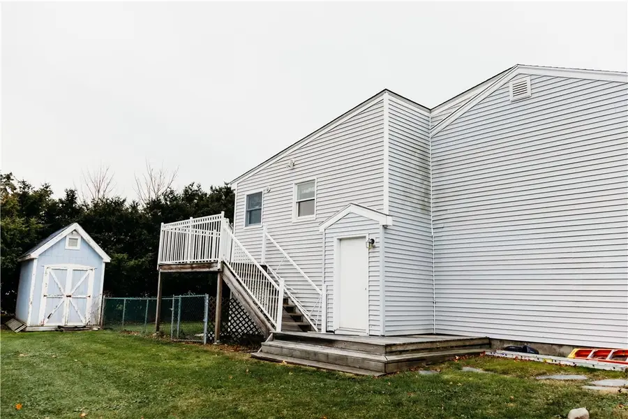 16 Ward Avenue, Middletown, RI 02842 - Image #3