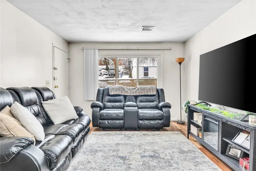 367 Hawkins Street, Providence, RI 02904 - Image #3