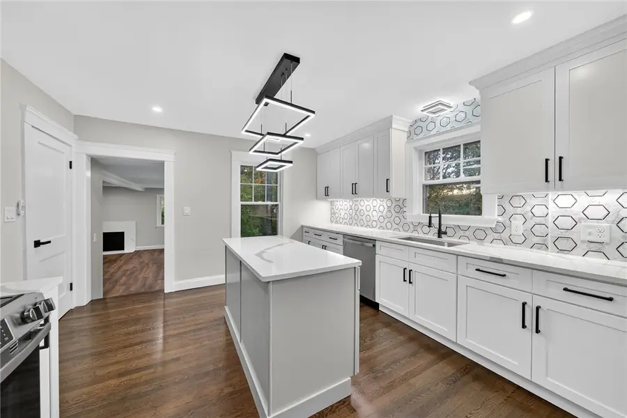 3360 Diamond Hill Road, Cumberland, RI 02864 - Image #3