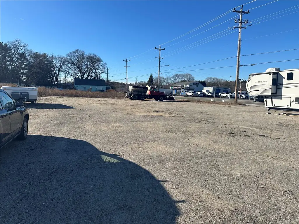 660 Tiogue Avenue, Coventry, RI 02816 - Image #1