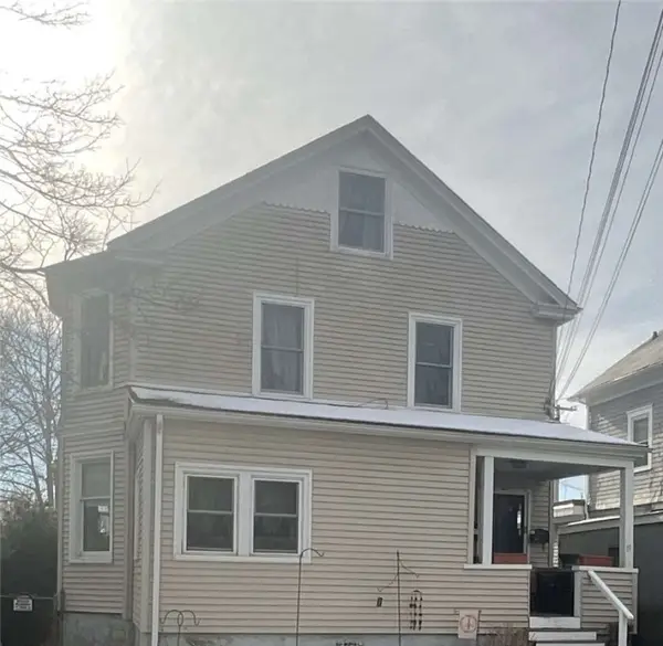 19 Vernon Avenue, Newport, RI 02840