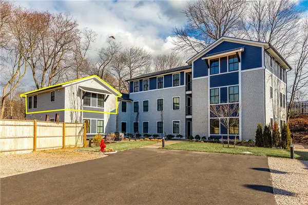 32 Exchange Street #204, East Greenwich, RI 02818