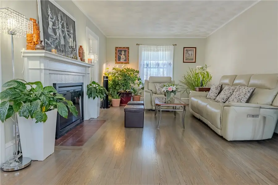 73 Western Promenade Street, Cranston, RI 02905 - Image #2