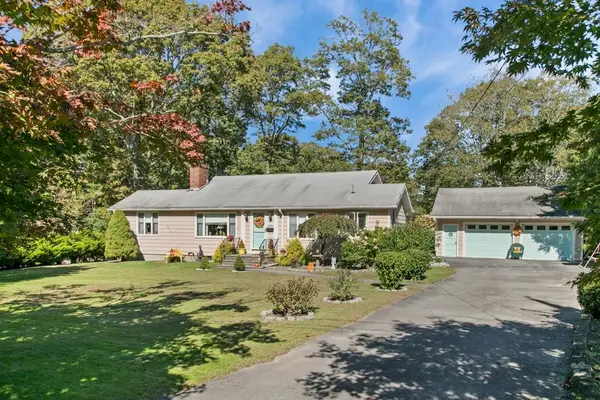 102 Hayden Avenue, Tiverton, RI 02878