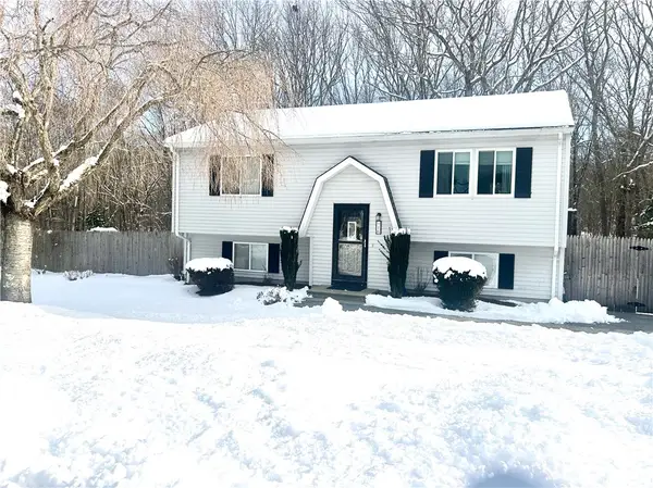 16 Drawbridge Drive, West Warwick, RI 02893