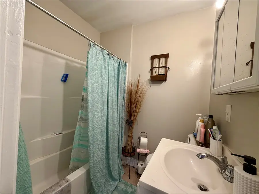 162 Washington Street, Central Falls, RI 02863 - Image #3