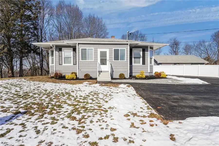 2 Fairgreen Drive, West Warwick, RI 02893 - Image #3