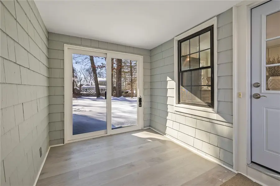 47 Bretton Woods Drive, Cranston, RI 02920 - Image #2