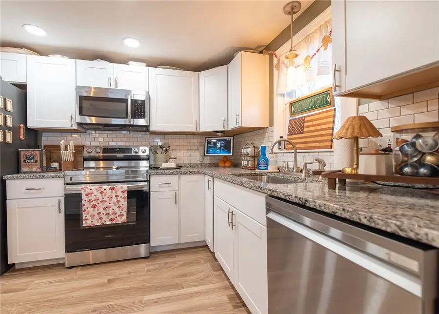 91 Windsor Park Drive, Coventry, RI 02816 - Image #3