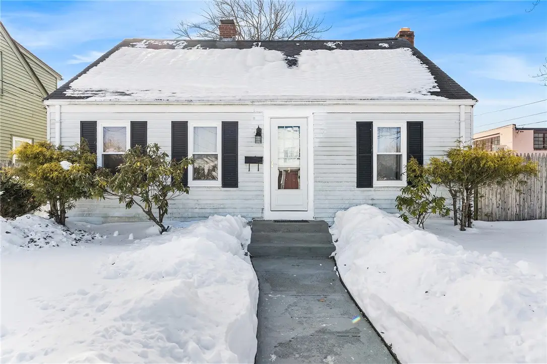 3 Hutchinson Avenue, Pawtucket, RI 02861 - Image #1
