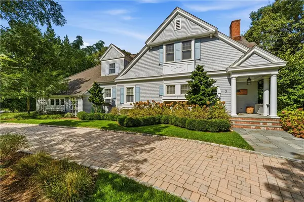 7 Eagle Drive, Dartmouth, MA 02748