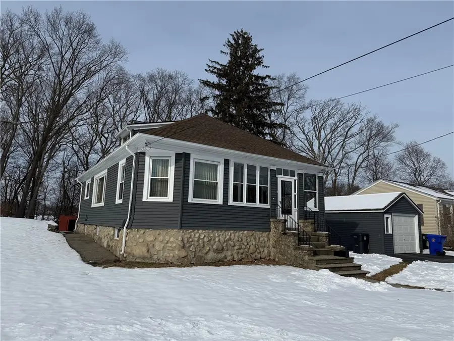 18 Hobson Avenue, North Providence, RI 02911 - Image #2