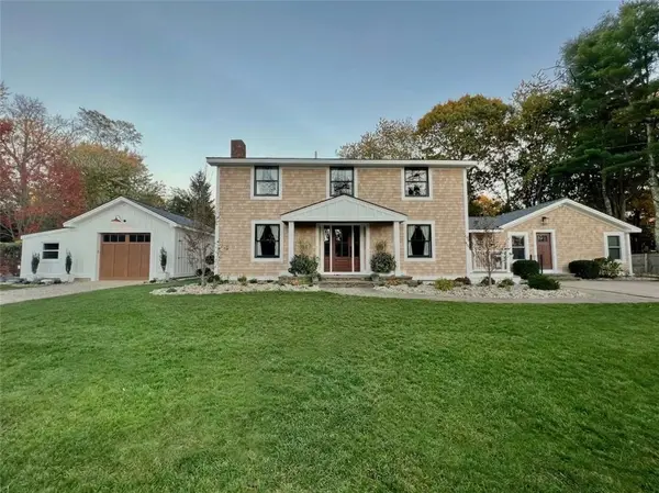 54 Isabelle Drive, Narragansett, RI 02882