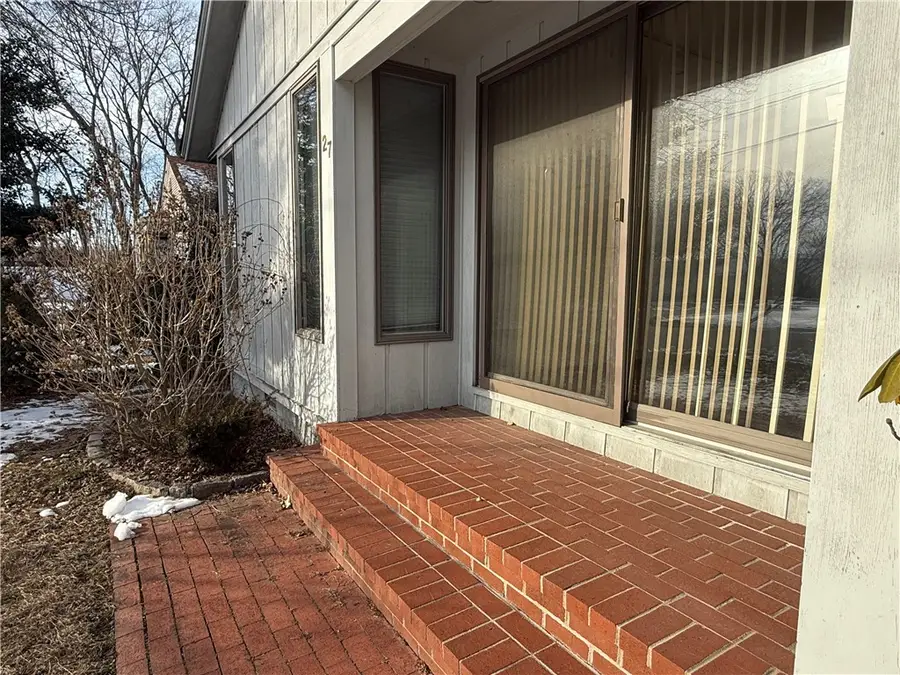 27 Shean Street, Cranston, RI 02920 - Image #2
