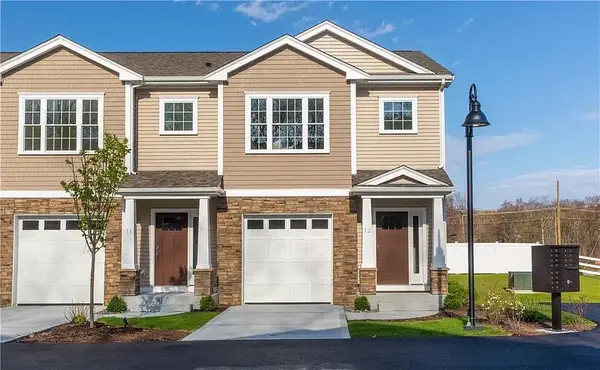 25 Franklin Road #12, East Greenwich, RI 02818