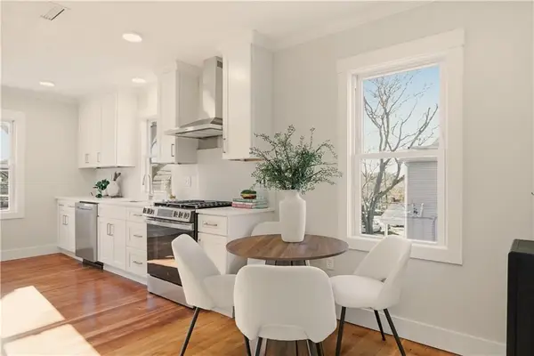 85 Bayview Avenue #1, Bristol, RI 02809