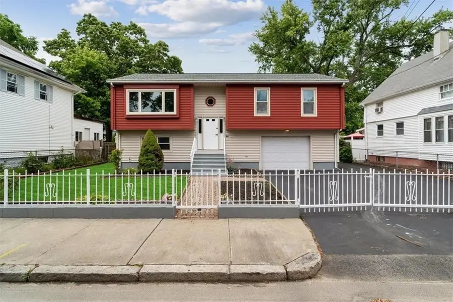 325 Northup Street, Cranston, RI 02905 - Image #2