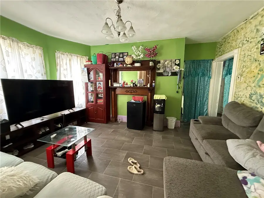 218 Hamilton Street, Providence, RI 02907 - #3