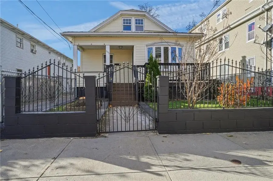 293 Webster Avenue, Cranston, RI 02920 - Image #2