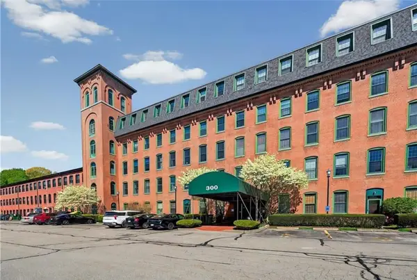 300 Front Street #409, Pawtucket, RI 02860