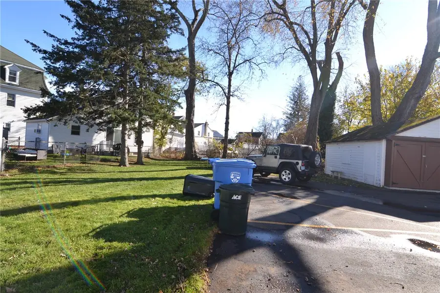 24 Arnold Street, Lincoln, RI 02865 - #3