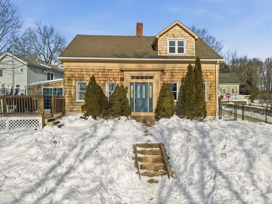 18 High Street, Scituate, RI 02831 - #2