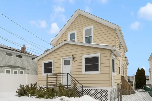 47 Cedar Avenue, Portsmouth, RI 02871