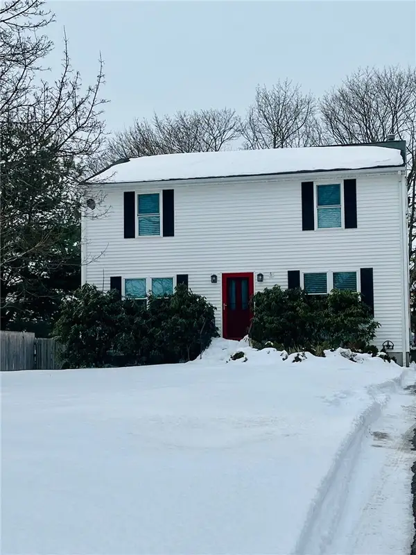 151 Dover Avenue, East Providence, RI 02914