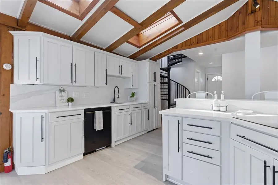 462 Lake Shore Drive, Warwick, RI 02889 - #3