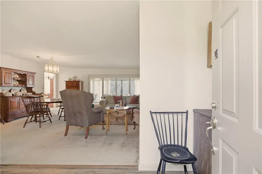 31 Belmont Drive, Portsmouth, RI 02871 - #3