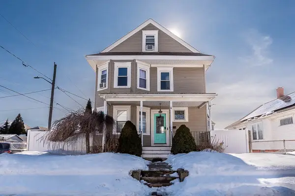 43 Warwick Road, Pawtucket, RI 02861