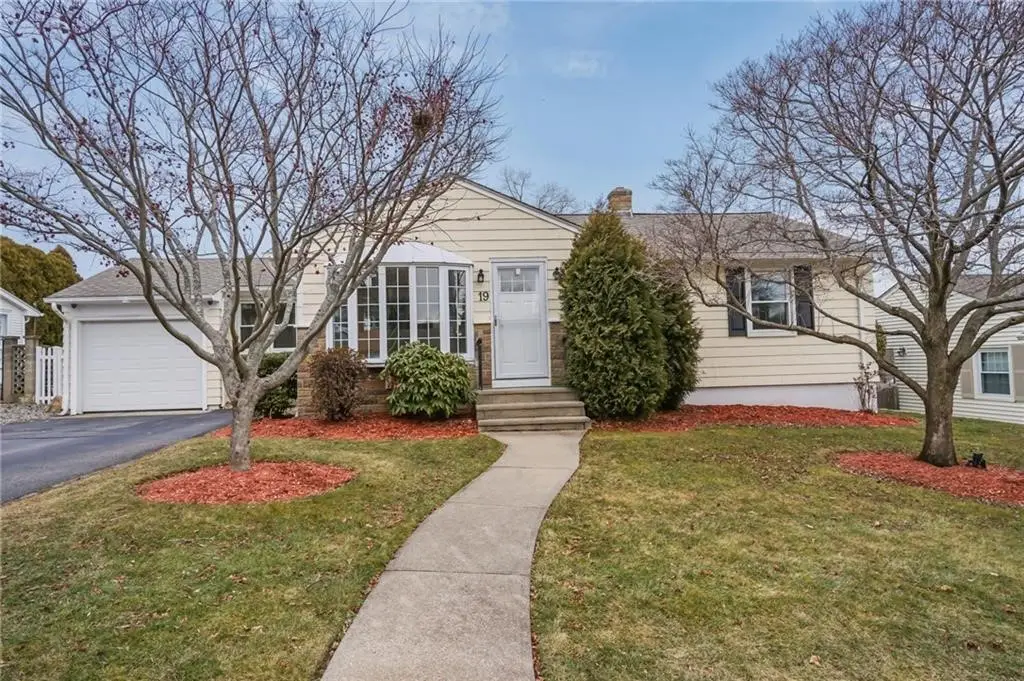 19 Salem Avenue, Cranston, RI 02920 - #1