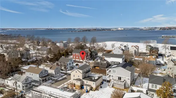 32 Houston Avenue, Newport, RI 02840